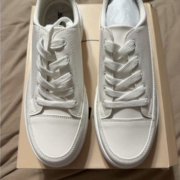 Soda White Women's Sneakers - Picture 1 of 8